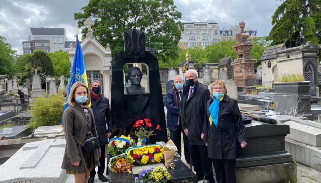 Українська громада Франції вшанувала пам'ять Симона Петлюри