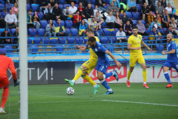 Ucrania derrota 4-0 a Chipre en un amistoso