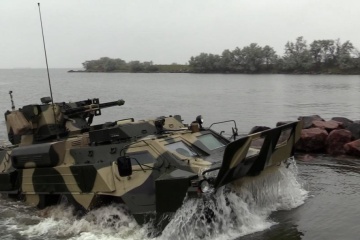 Українські військові випробували «БТР-морпіх»