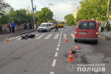У Вінниці зіткнулися п'ять авто, мопед і тролейбус – є постраждалі