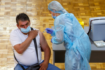 Jefe de Salud Pública: Ucrania espera el suministro de 7,7 millones de dosis de la vacuna en julio