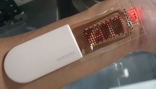 Samsung розробив «розтяжний» дисплей для контролю життєвих показників організму