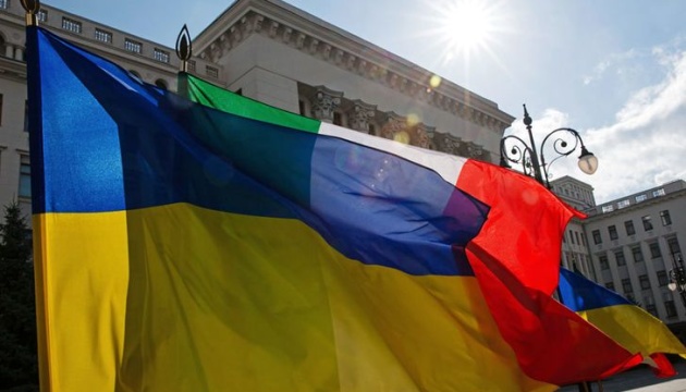 На украинско-итальянском бизнес-форуме подписаны двусторонние документы На украинско-итальянском бизнес-форуме подписаны двусторонние документы