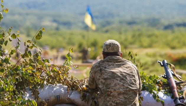 Invaders violate ceasefire in eastern Ukraine five times