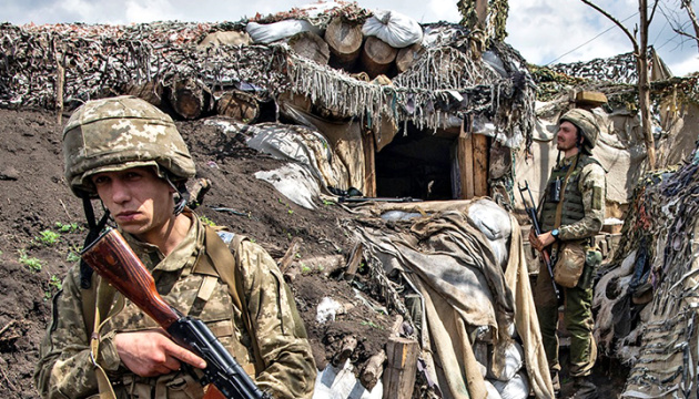 Ostukraine: Soldat bei Angriffen der Besatzer verletzt