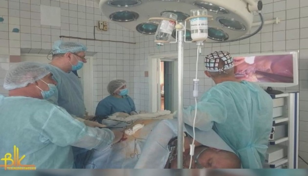 У Бердичеві учаснику АТО вперше провели унікальну операцію на нирці