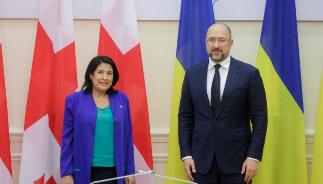 Shmygal y Zourabichvili tratan la cooperación económico-comercial y el desarrollo del turismo 