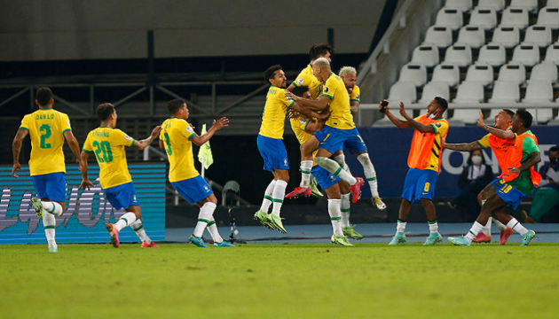 Кубок Америки: Бразилия драматично обыграла Колумбию