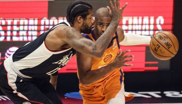 «Фінікс» втретє переміг «Кліпперс» у півфіналі плей-офф НБА