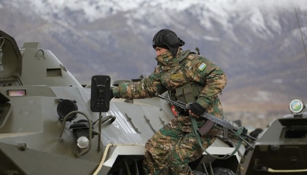 Узбекистан привів армію у повну боєготовність через загострення на кордоні з Афганістаном