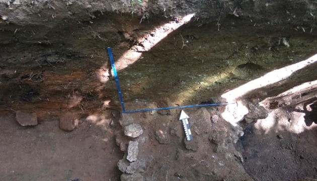 На Хмельниччині археологи знайшли оборонну стіну ХІІІ століття