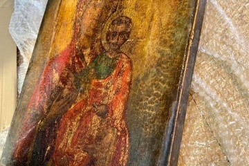 Унікальну ікону хотіли вивезти до Штатів як кухонну дошку - митниця
