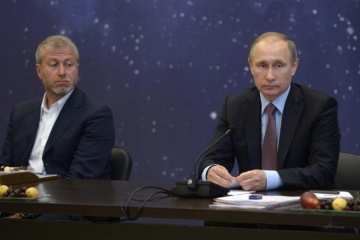 Четыре российских миллиардера судятся в Лондоне из-за книги о Путине