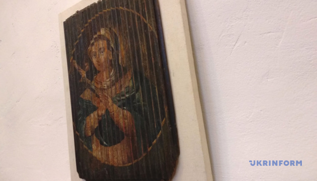 Унікальна ребриста ікона в Чернігові: здивуватись і помолитися