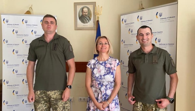 Посол України в Північній Македонії зустрілася з військовими ЗСУ