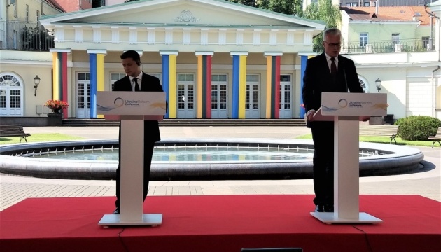 Gitanas Nausėda exhorte les leaders européens  à ouvrir à l’Ukraine la voie à l’intégration dans l’UE