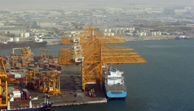 Вибух у порту Дубая: у поліції кажуть, що на кораблі немає радіоактивних матеріалів