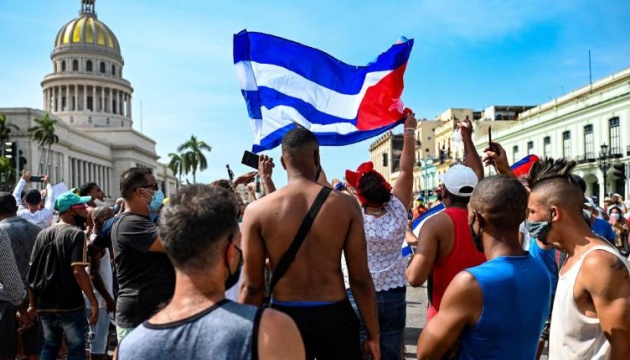 Куба провела референдум про легалізацію одностатевих шлюбів 