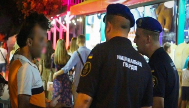 Пляжі та вулиці Одеси почали патрулювати