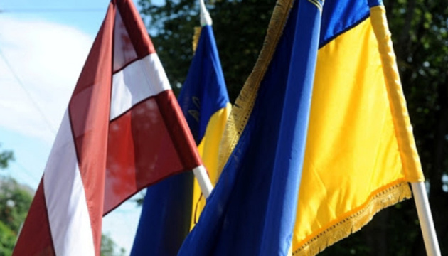 Посольство України в Латвії висловило протест щодо антиукраїнської діяльності ОУТЛ