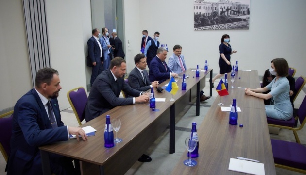 Zelensky, Sandu discuss trade and energy cooperation