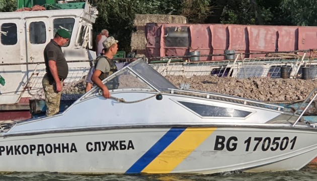 Румунське судно порушило кордон України – екіпаж переплутав гирла Дунаю
