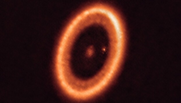 Астрономи вперше побачили пиловий диск навколо екзопланети