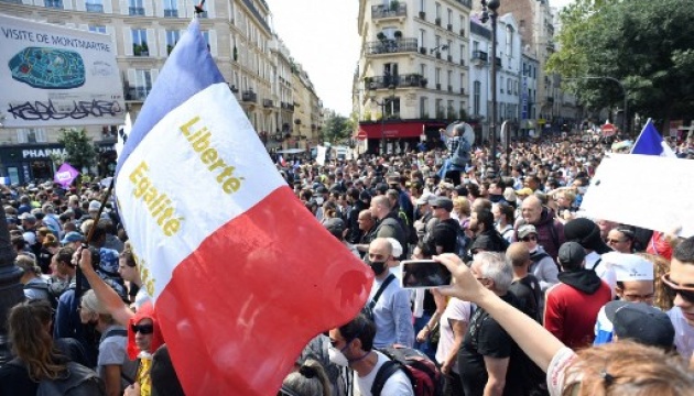 Сьогодні у Франції оголошений масштабний страйк