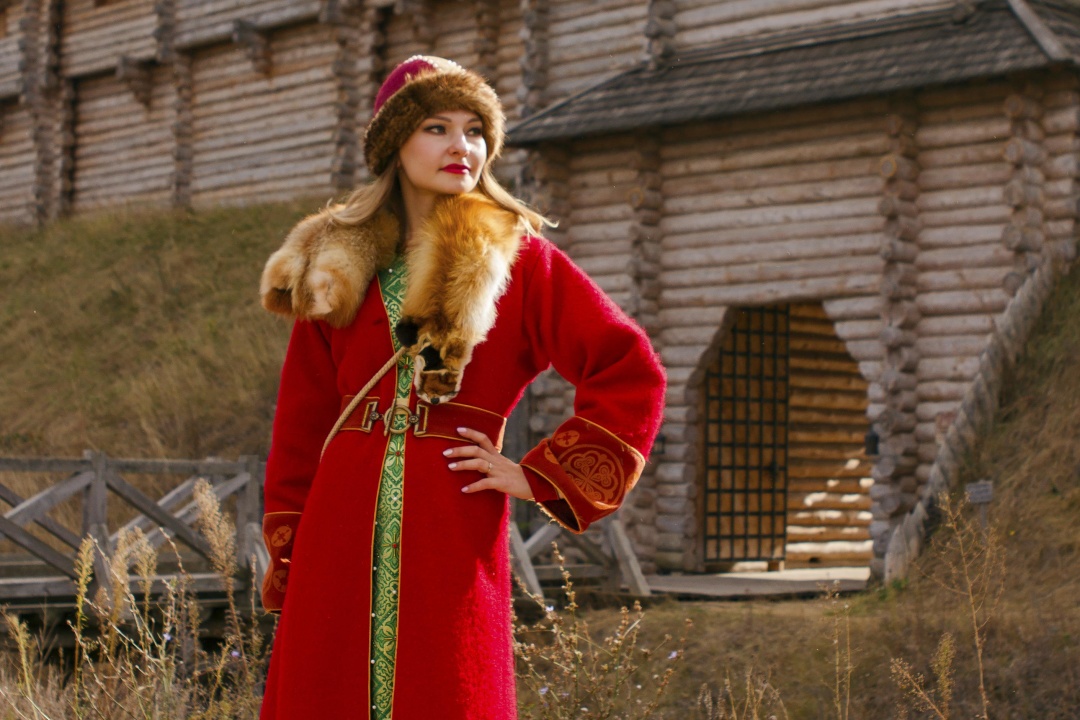 Наталія Коваль у костюмі київської княгині