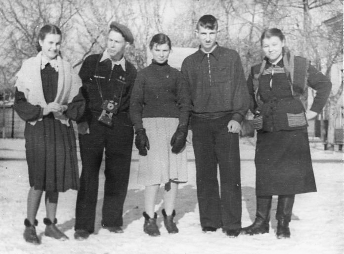 випускники Чернігівської середньох школи №1, 1956-1957 рр.
