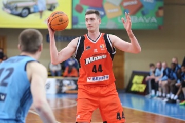 Центровий БК «Черкаські Мавпи» Скапінцев перейшов до «Київ-Баскета»