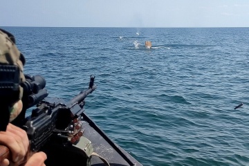 Со стрельбами и водолазами: морская охрана провела экстремальные тренировки
