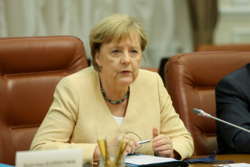 Merkel: La agresión de Rusia contra Ucrania tendrá un alto precio