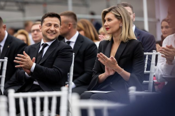 Pareja presidencial asiste al concierto de Bocelli en Kyiv