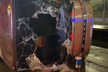 В Киеве перевернулся автобус на Москву, среди пострадавших - четверо детей