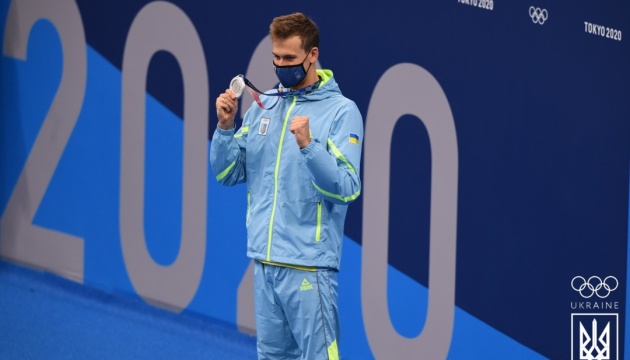 Nadador Romanchuk se lleva la plata de los Juegos Olímpicos de 2020