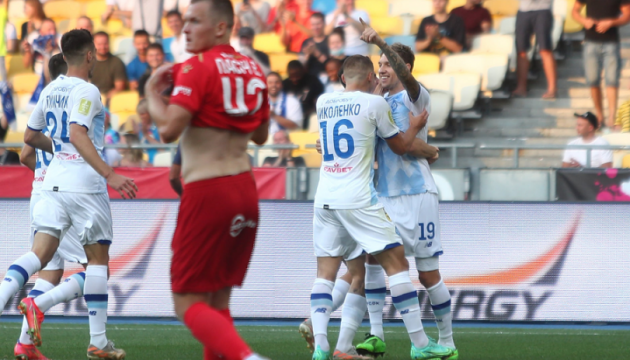 «Динамо» розгромило «Верес» у матчі футбольної Прем'єр-ліги