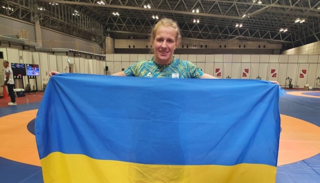 Luchadora Cherkasova se cuelga el bronce de los Juegos Olímpicos de Tokio