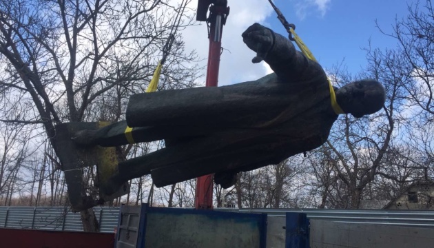 Пам'ятник Леніну з Черкащини продали в Донецьку область