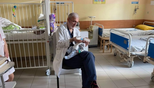 У львівському Охматдиті провели складну операцію з реконструкції стравоходу немовляті