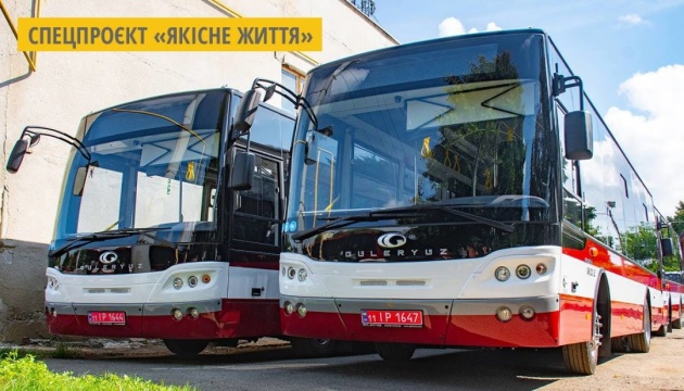 В Івано-Франківську придбали ще шість нових автобусів з кондиціонерами