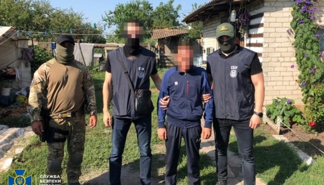 Ukraine counterintelligence nabs two ex-militants