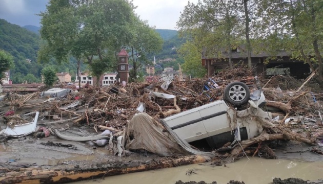 Туреччина після пожеж потерпає від повеней - щонайменше 27 загиблих