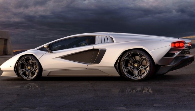 Lamborghini представила футуристический суперкар