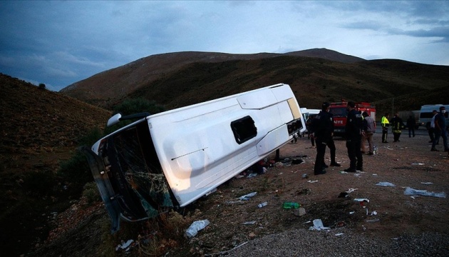 У Туреччині потрапив у ДТП пасажирський автобус: 29 постраждалих