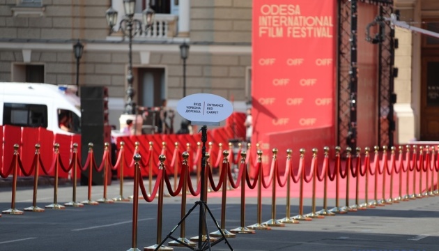 На Одеському фестивалі вручили «Золотого Дюка» за внесок у кіномистецтво