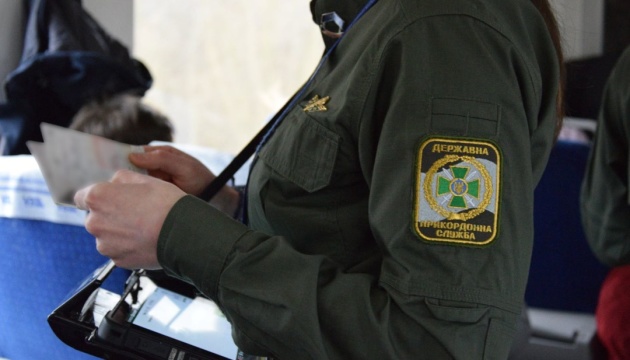 На границе Украины завернули ехавшего «на съемки» российского актера