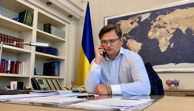 Außenminister telefoniert mit einem der 12  Ukrainer, die nahe Kabul blockiert sind
