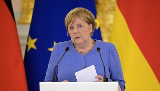 Меркель обговорить у Києві, як «підштовхнути» Мінський формат