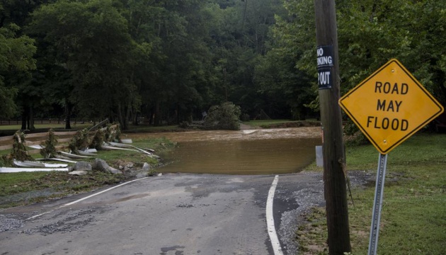 Восьмеро загинули, десятки зникли безвісти через повені у штаті Теннессі